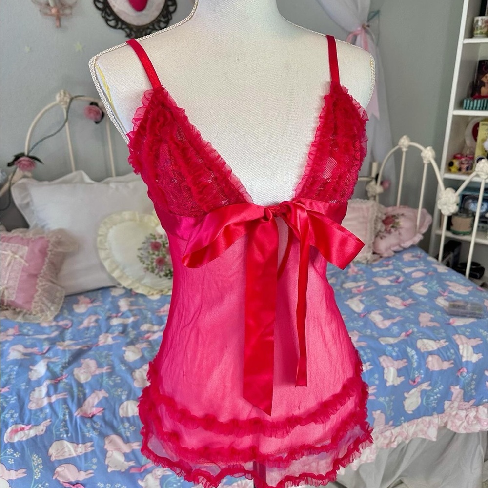 Fredericks of Hollywood Red Ruffle Babydoll Top with Satin Bust Bow Tie size M